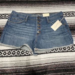 Brand new, never been worn with tags, Universal Thread denim shorts.
